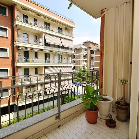 Spacious In With Terrace And Garden Βερτσέλλι