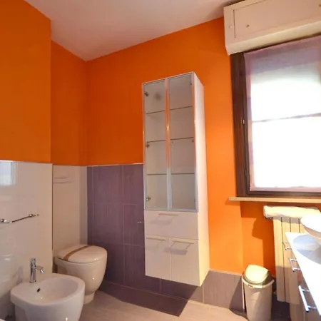 Appartamento Spacious In With Terrace And Garden Vercelli