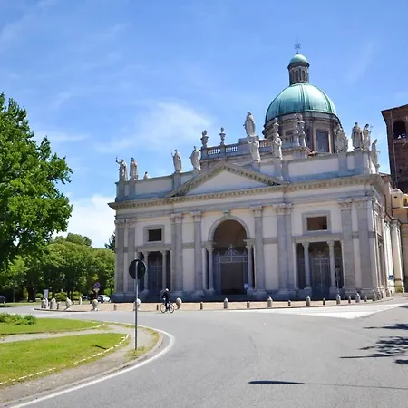 Lejlighed Spacious In With Terrace And Garden