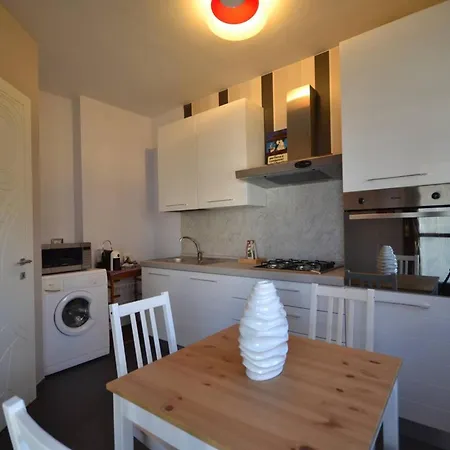 Spacious In With Terrace And Garden 公寓 *