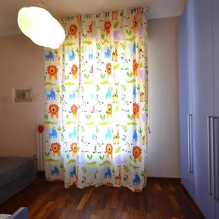 Spacious In With Terrace And Garden Appartamento