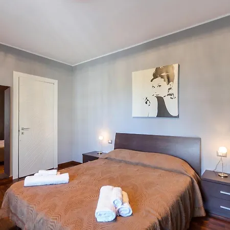 Spacious In With Terrace And Garden Lejlighed
